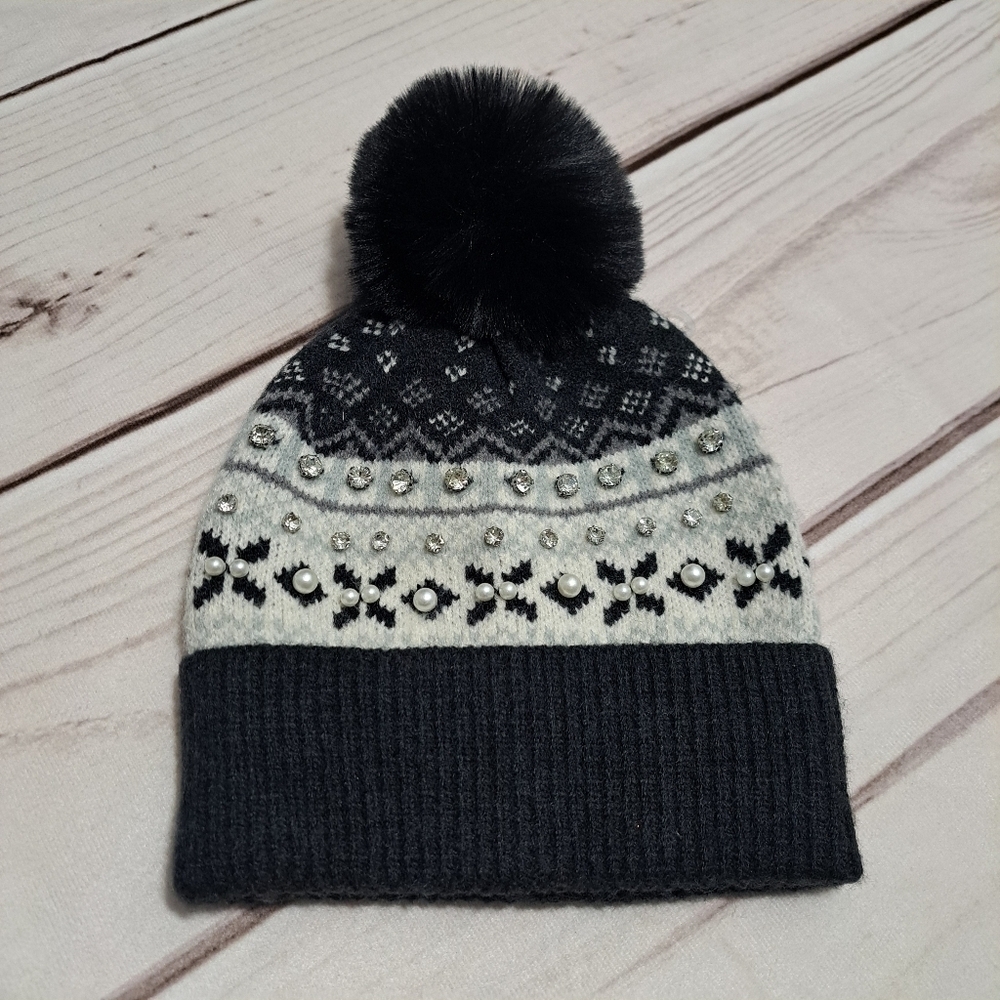 Nine West Patterned Knit Hat Pom